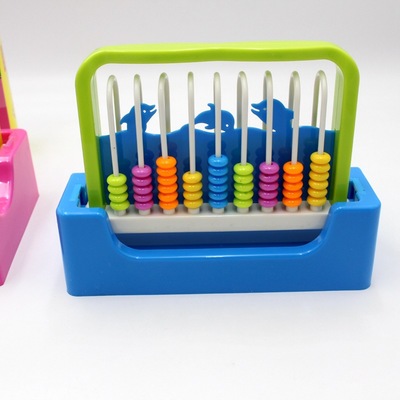 小學(xué)生一二年級數(shù)學(xué)計(jì)數(shù)器教具 塑料算盤學(xué)具盒與圖形識(shí)文具用品的教學(xué)演示用品指南